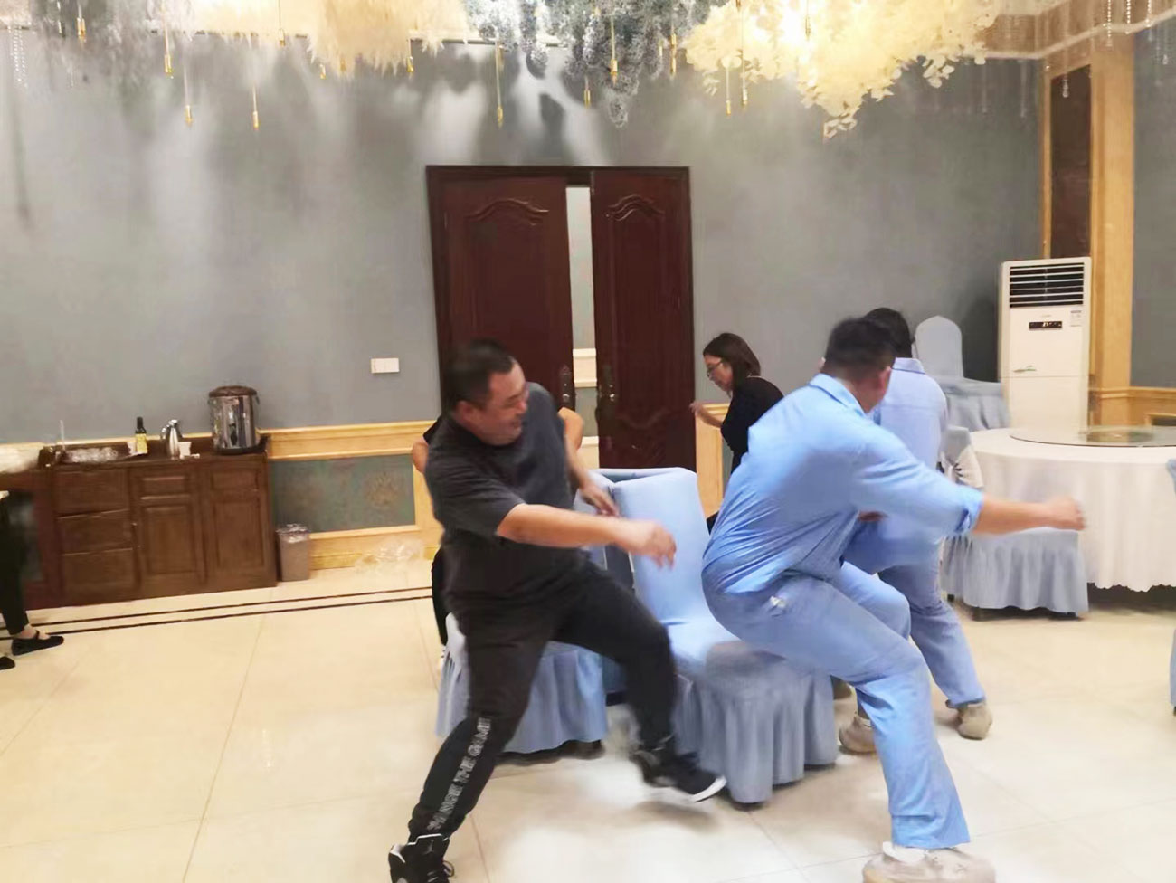 中秋佳节喜相逢  小家大家齐欢庆(图3) 中秋佳节喜相逢  小家大家齐欢庆(图3)